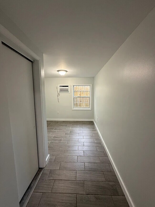 Foto del edificio - 2566 Pleasant Valley Rd