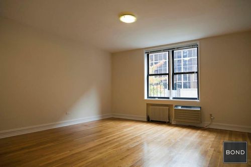 Foto principal - 151 W 16th St