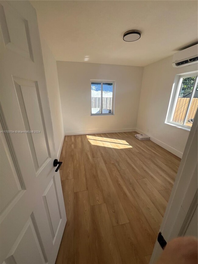 Foto del edificio - 2 bedroom in Hollywood FL 33020