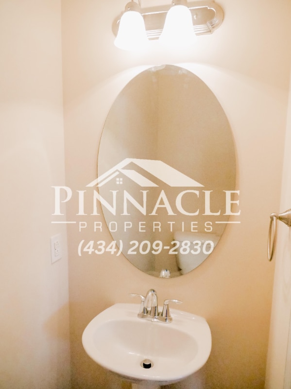 Building Photo - 749 Old Graves Mill Rd