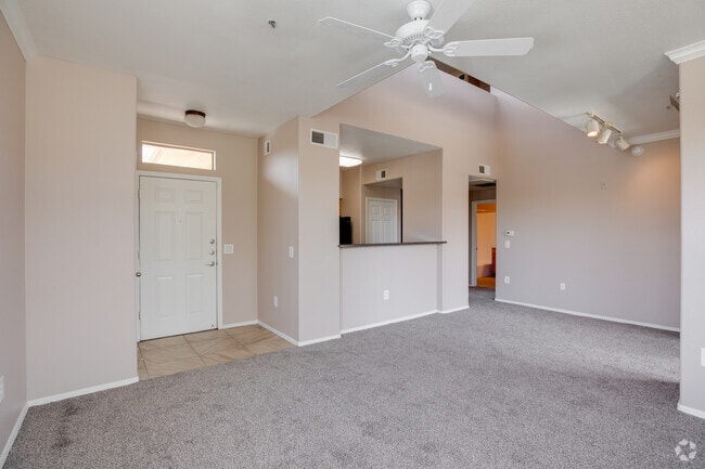 1HAB, 1BA - 932 ft² - EDGE at Grayhawk