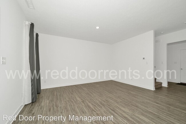 Building Photo - 3 br, 2.5 bath House - 6380 Apperson Dr