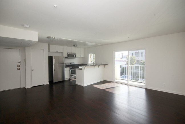 Foto del edificio - 321 S Berendo St