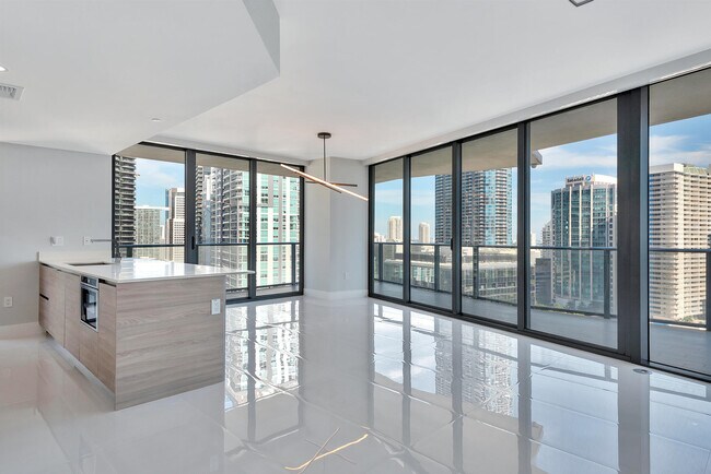 Foto del edificio - 1300 S Miami Ave