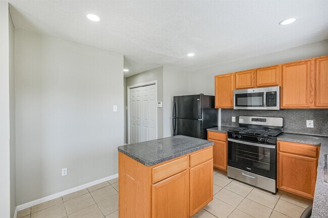 Building Photo - 5626 Calm Ct