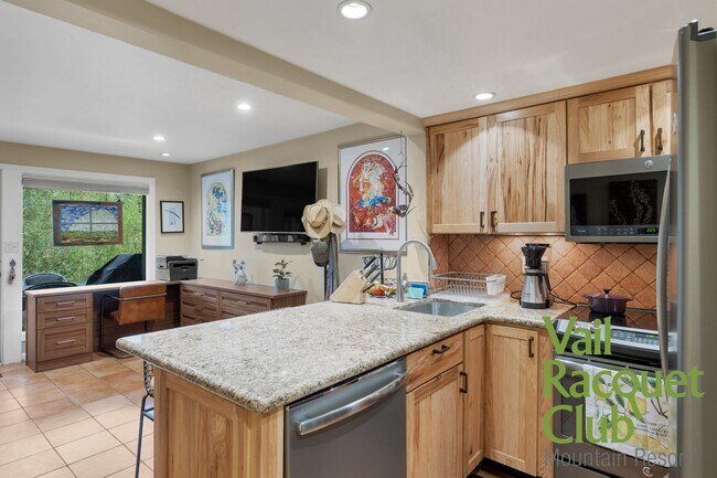 Building Photo - 4600 Vail Racquet Club Dr
