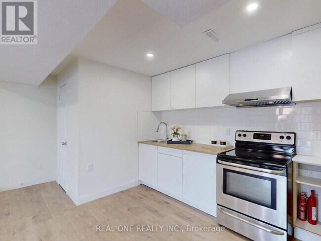 Photo du bâtiment - 47 Lowe Blvd