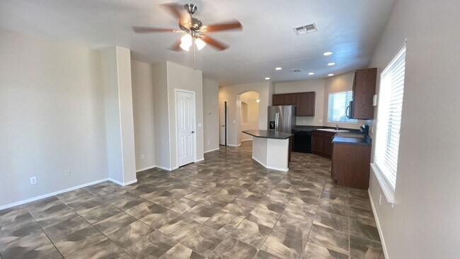 Foto del edificio - Charming 3 bedroom in Phoenix!