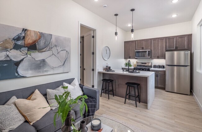 Foto del edificio - Newer Build | 1 Bed, 1 Bath Home for Rent, Available Immediately