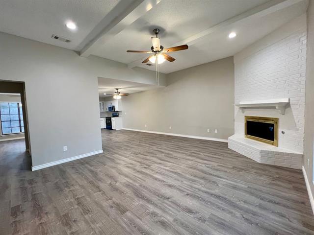 Building Photo - 1712 Tree House Ln