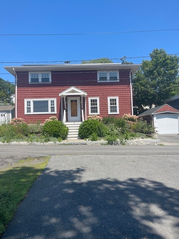 Foto principal - 8 Summer St Ct
