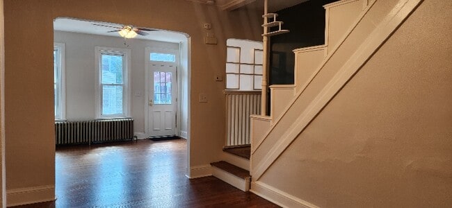Building Photo - 331 Cherry St