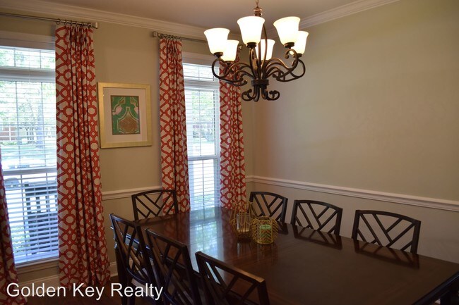 Building Photo - 5 br, 4 bath House - 300 Brantley Ridge