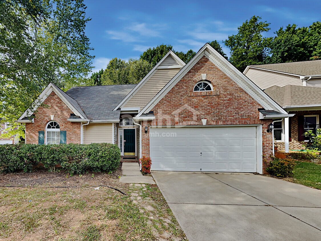 Primary Photo - 3224 Blue Finch Lane