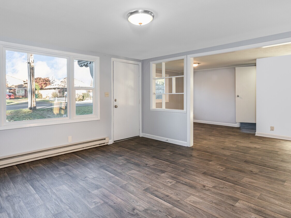 Primary Photo - 540 SE 151st Ave