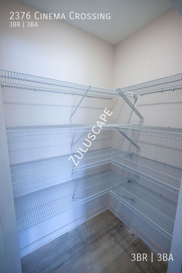 Foto del edificio - 1331 E Berry St