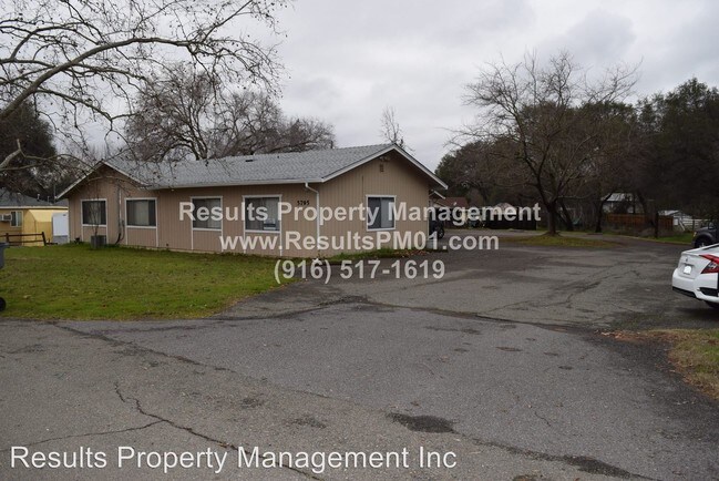 Building Photo - 4 br, 2.5 bath House - 5795 Saunders Ave