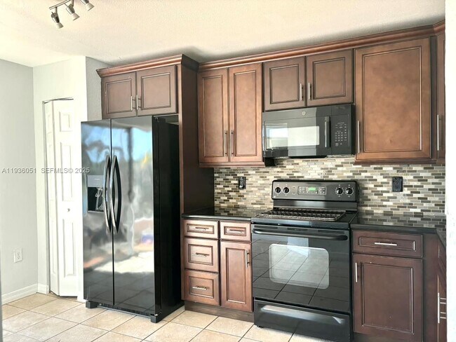 Foto del edificio - 16276 SW 75th St