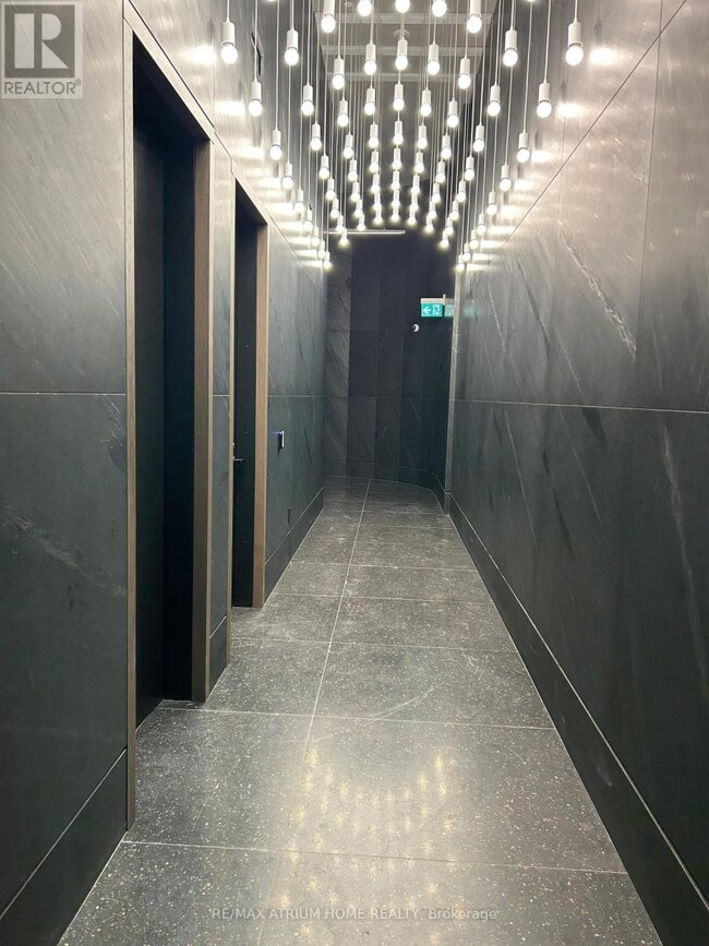 Building Photo - 8 Interchange Wy