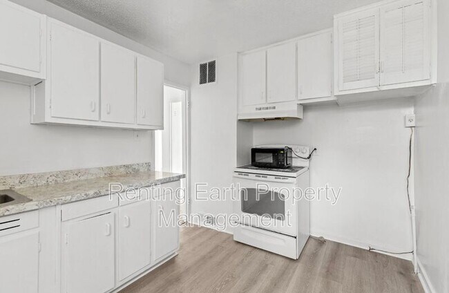 Foto del edificio - 628 Annie Laura Dr