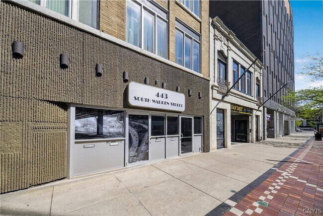 Foto del edificio - 443 S Warren St