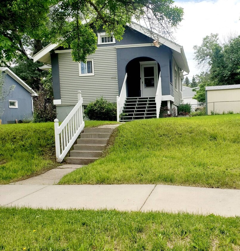 Primary Photo - 3222 2nd Ave N