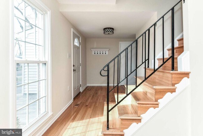 Foto del edificio - 9766 Oleander Ave