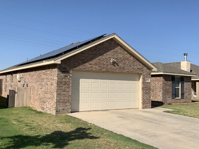 Building Photo - Beautiful 3 Bedroom 2 Bathroom Home In Northwest Lubbock!! Solar Panels and Alarm System Included!!