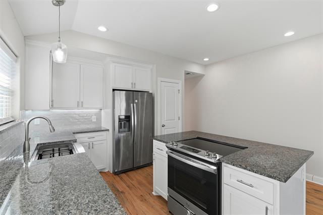 Foto del edificio - 802-804-804 N Broughton St