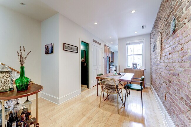 Large dining room & bar area! - 602 14th Pl NE