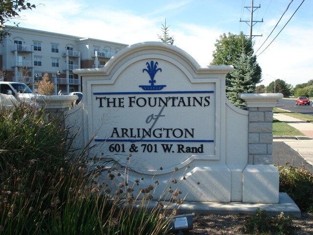 Foto del edificio - 601 W Rand Rd