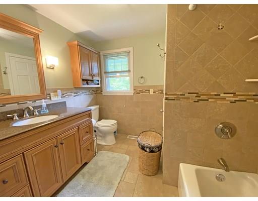 Building Photo - 467 Albemarle Rd