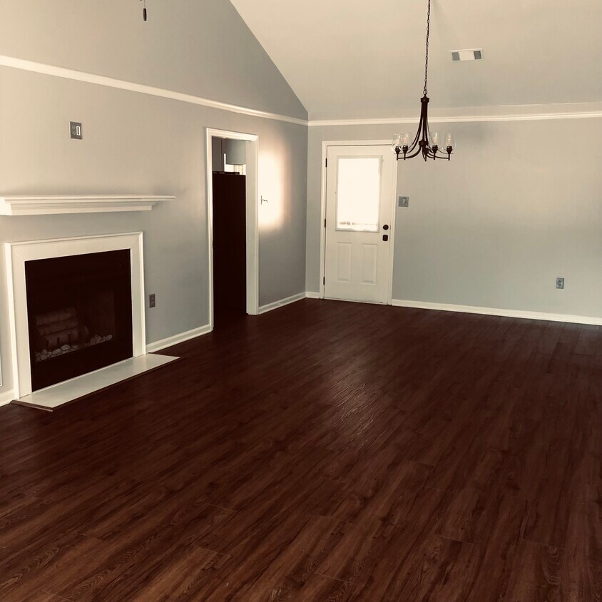 313 Grace St, Greenwood, SC 29649 Townhome Rentals in Greenwood SC