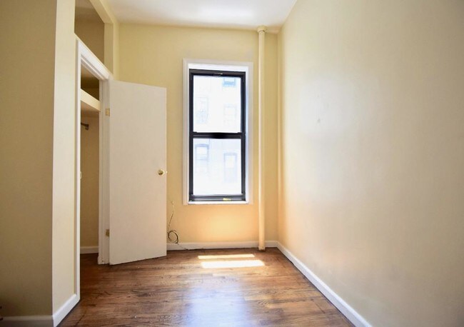 Building Photo - 623 W 136th St