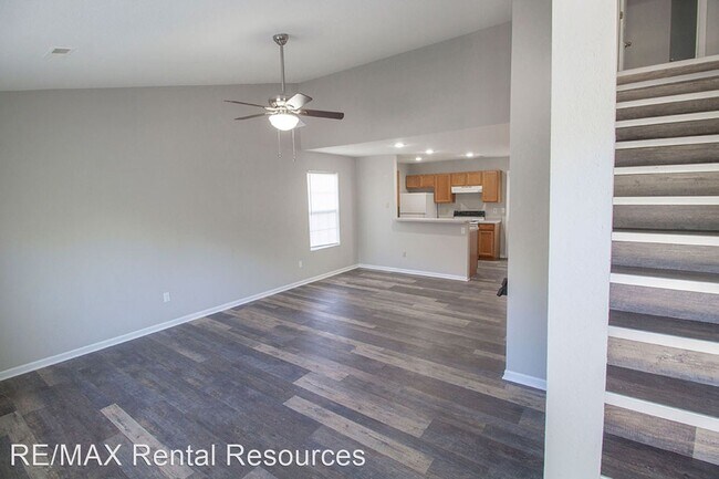 Building Photo - 3 br, 2 bath House - 1332 Godas Dr