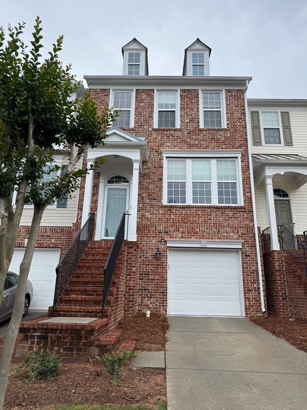 Foto principal - 1356 Thornborough Dr