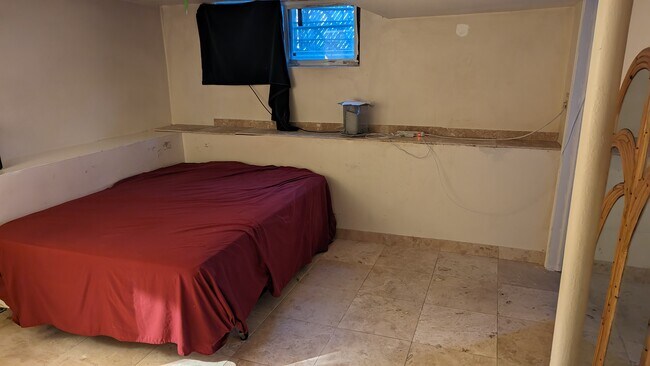 Foto del edificio - 410 E 6990 S