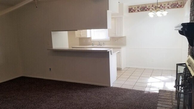 Building Photo - 6127 Birchmont Dr