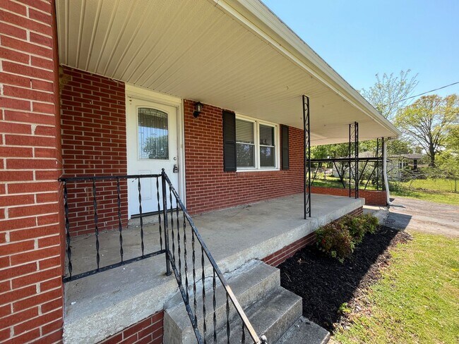 Foto del edificio - Great 3 Bedroom Home on Large Lot in Mount Juliet!