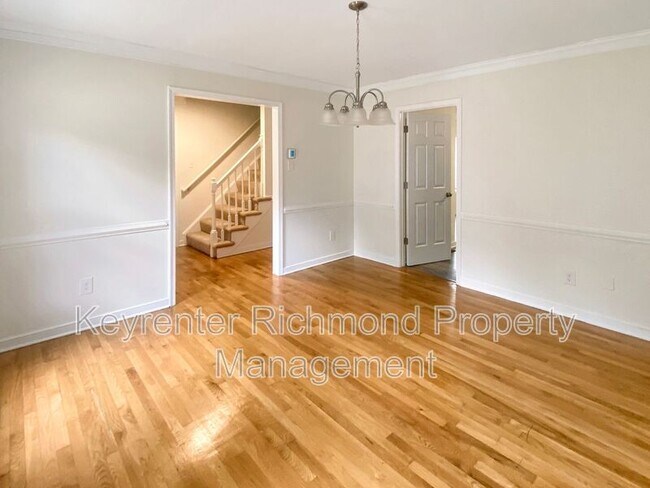 Foto del edificio - 6104 Bakers Hill Pl