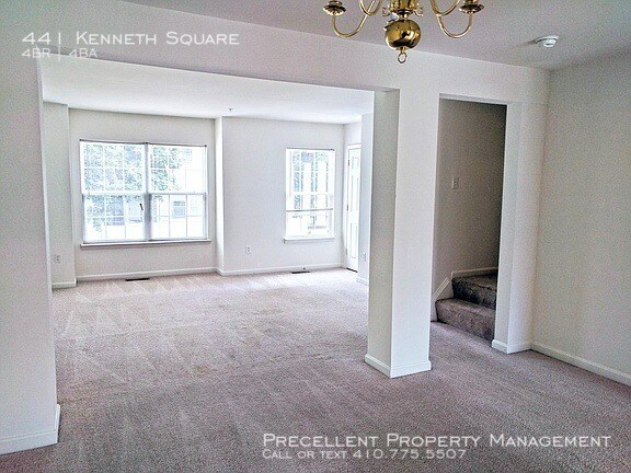 Building Photo - 441 Kenneth Square