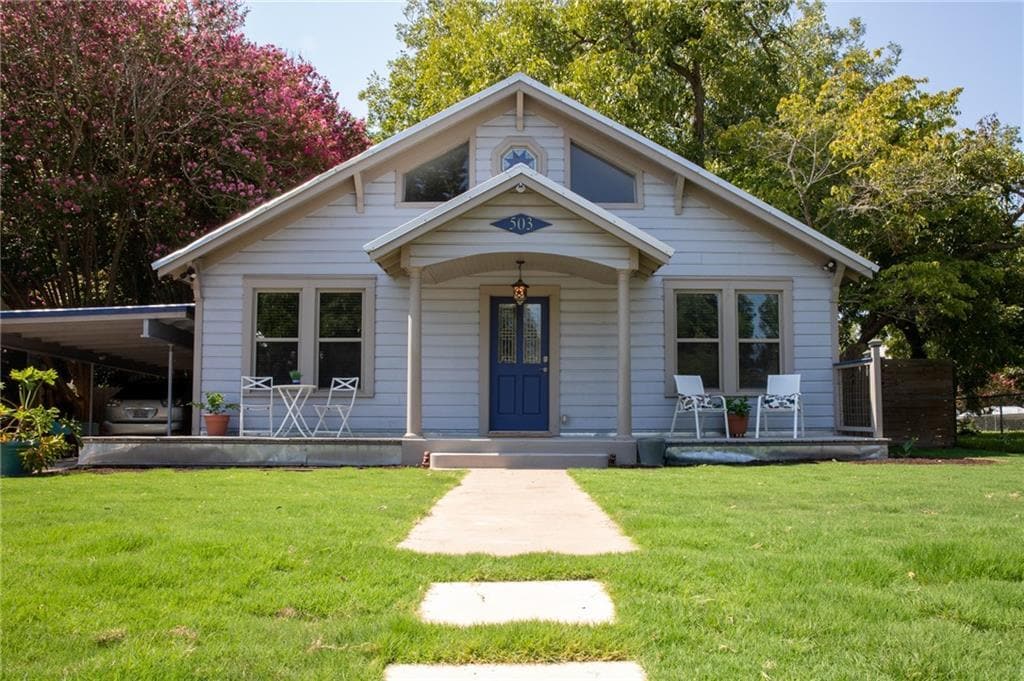 503 Short St, Smithville, TX 78957 House for Rent in Smithville, TX