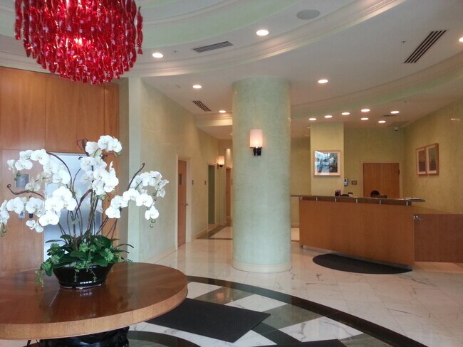 Building Photo - 600 S Dixie Hwy