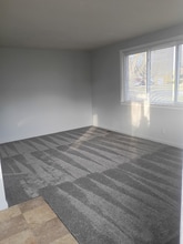 Building Photo - 106 N Mitchner Ave