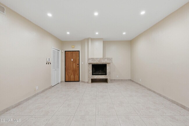 Foto del edificio - 7211 Cozycroft Ave