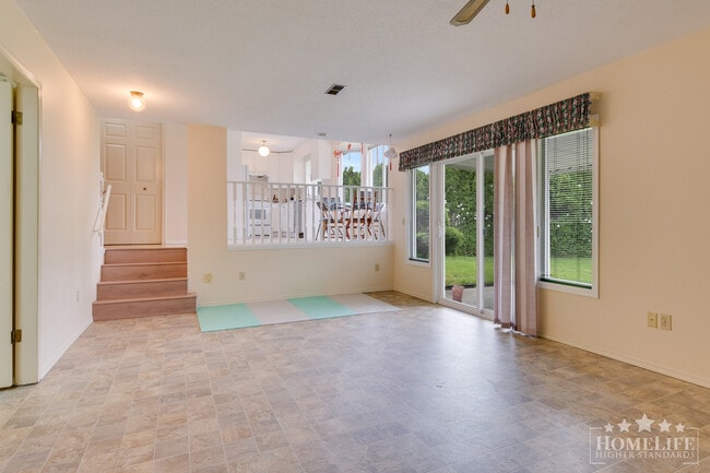 Building Photo - Spacious 3-Bedroom Family Home for Rent in...