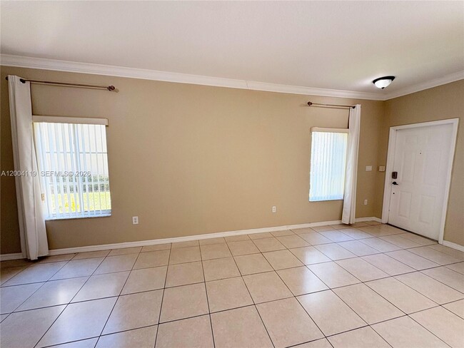 Building Photo - 8361 NW 107 Ct