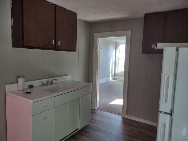 Foto del edificio - 416 E Larwill St
