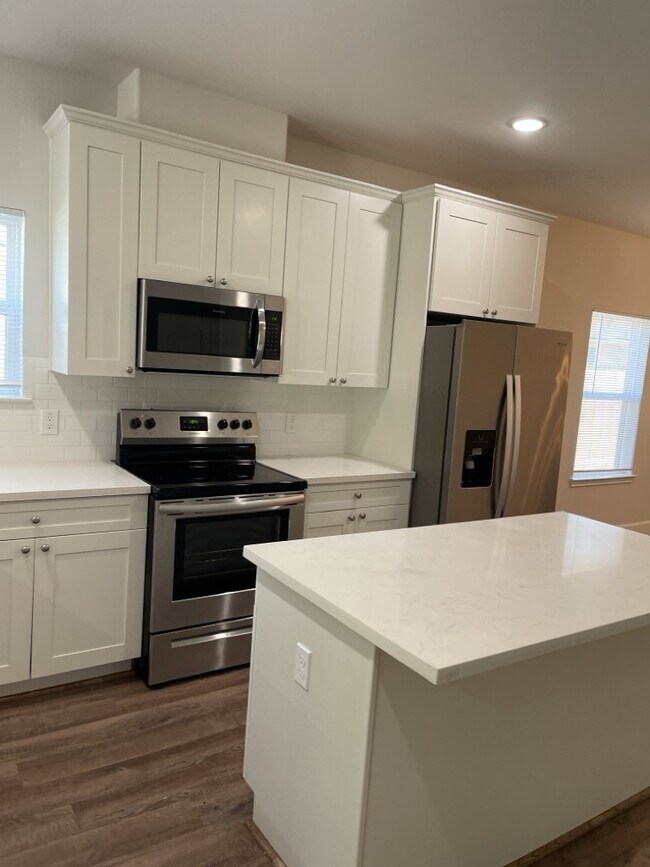 Foto del edificio - 5214 Mayle St