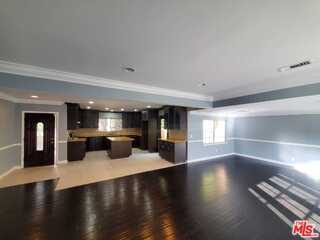 Foto del edificio - 19150 Topham St